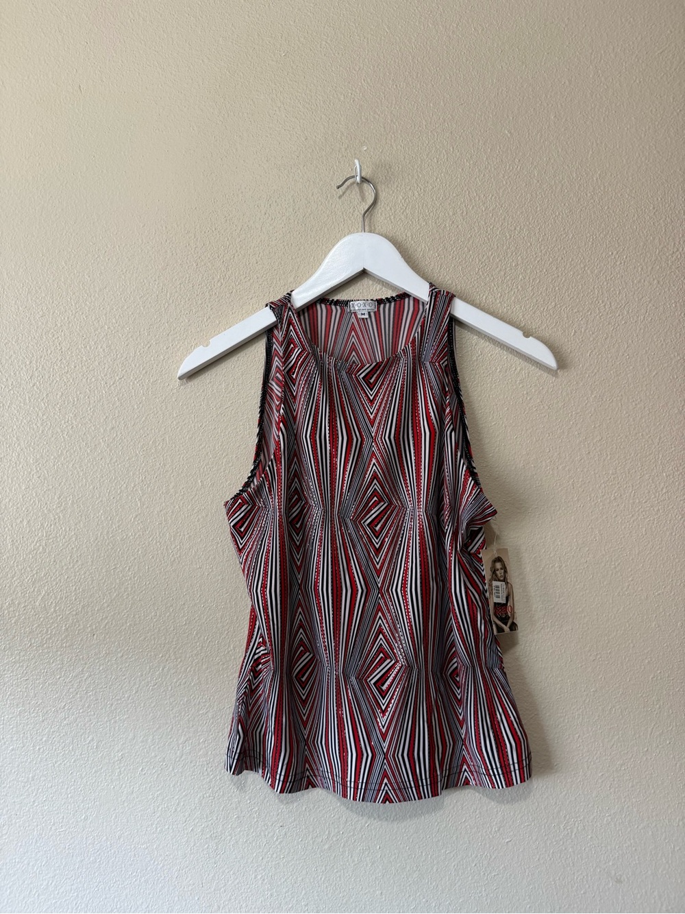XOXO Sleeveless Geometric Print Tank Top - Red/Black
